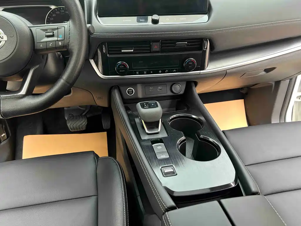 Nissan X-Trail — миниатюра 16