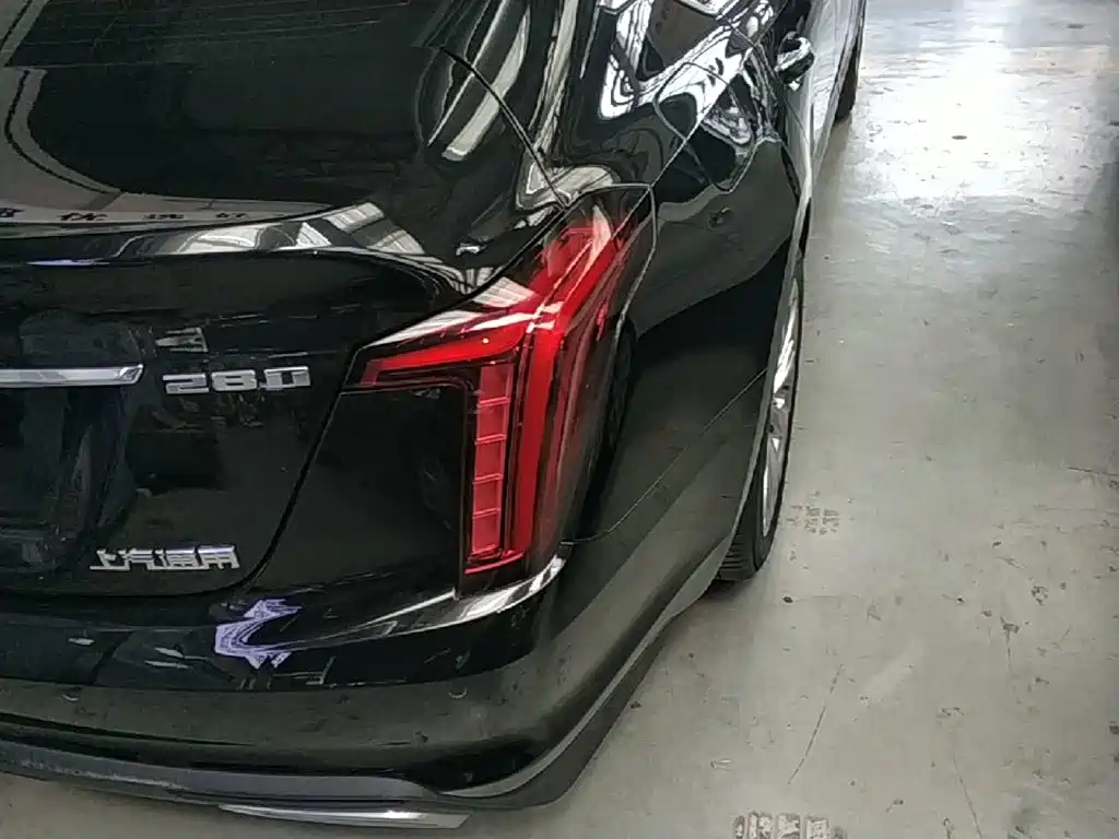 Cadillac CT5 — миниатюра 8