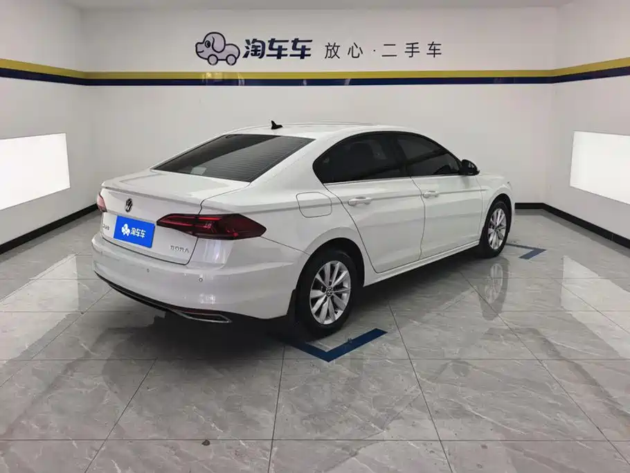 Volkswagen Bora — миниатюра 3