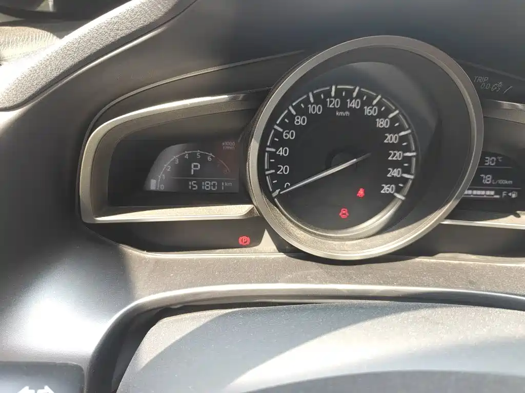 Mazda 3 Axela — миниатюра 8