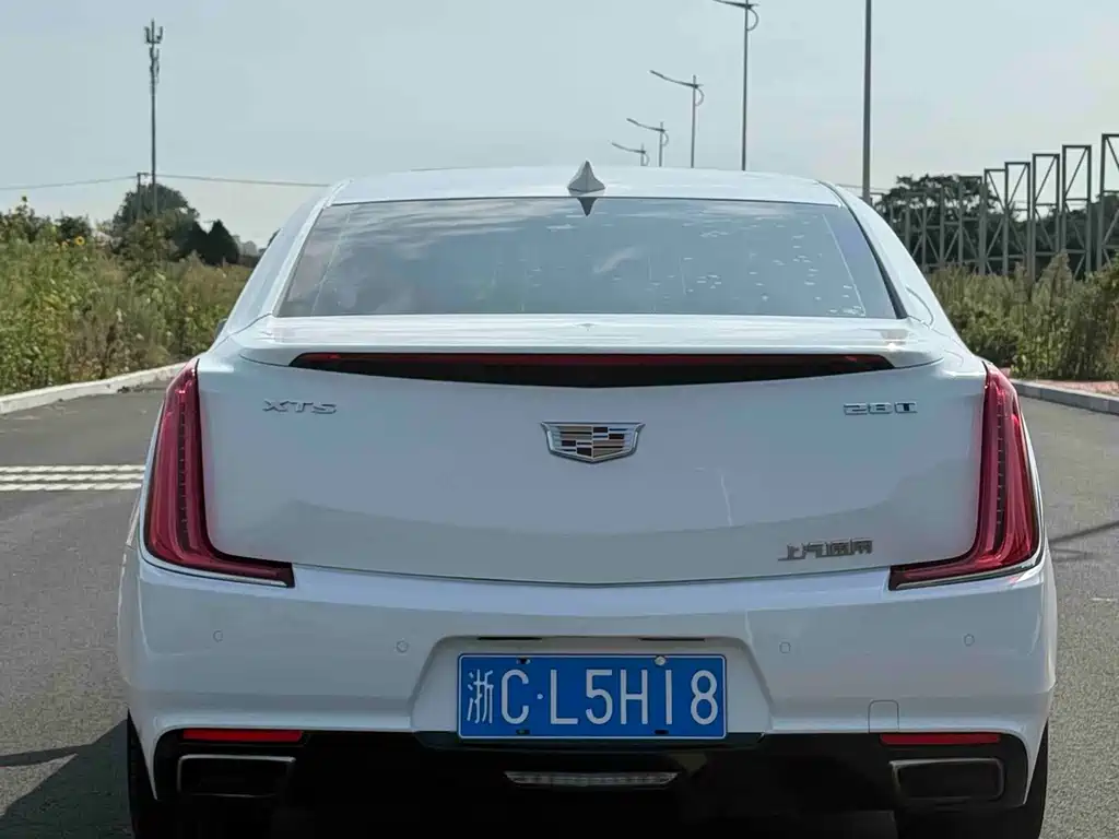Cadillac XTS — миниатюра 5