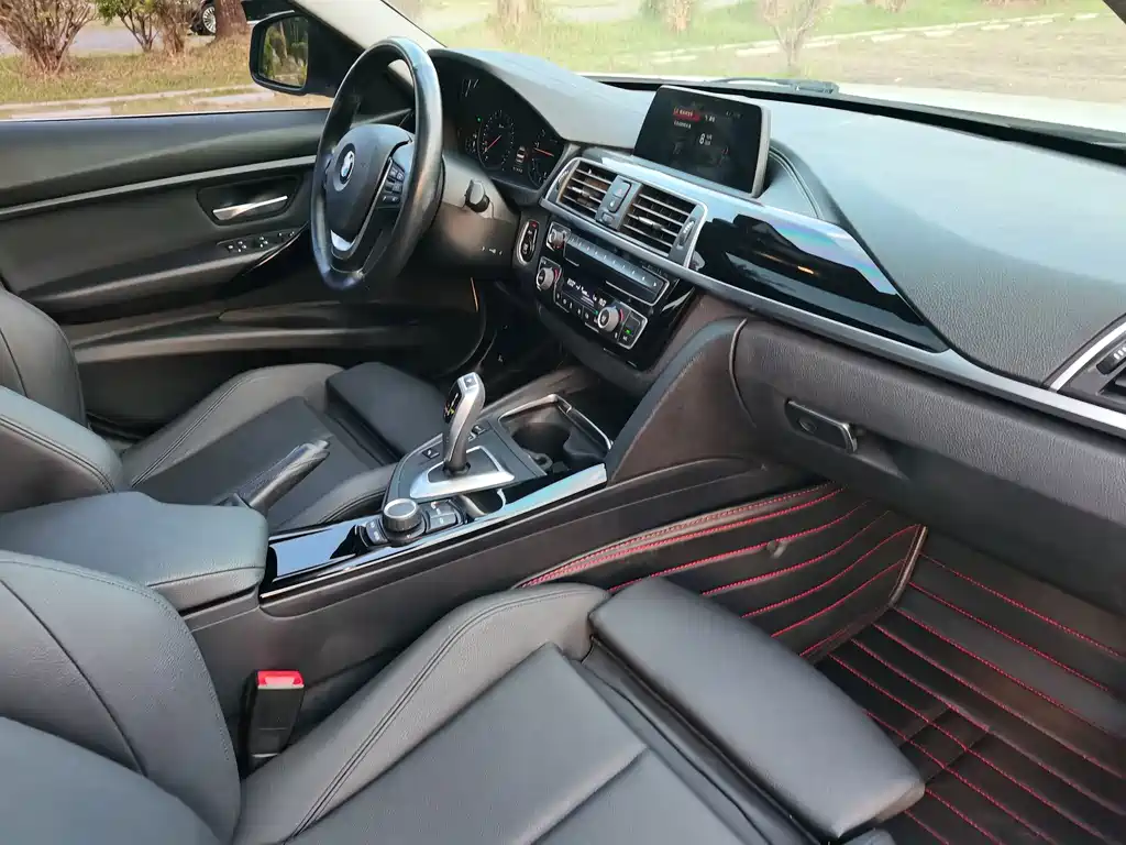 BMW 3 Series — миниатюра 18