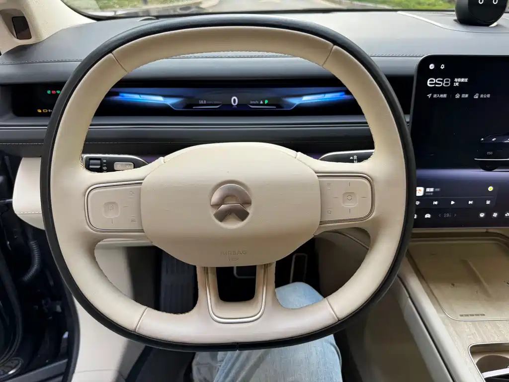 NIO ES8 2026 мест Executive