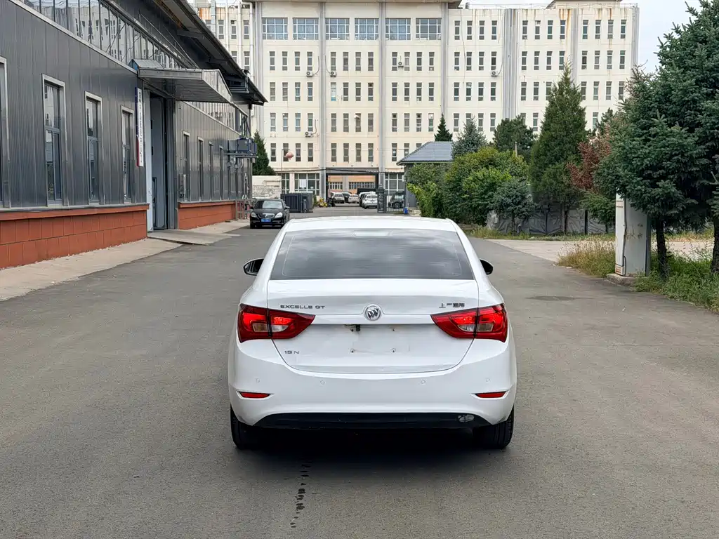 Buick Excelle — миниатюра 5
