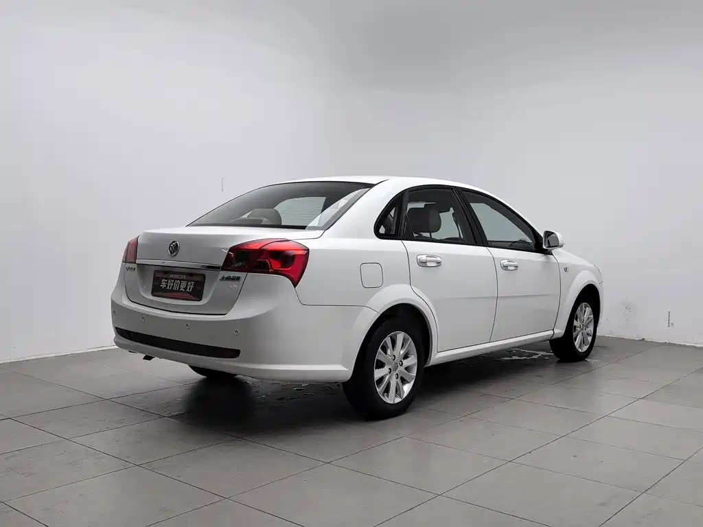 Buick Excelle — фотографии объявления, Фото 2