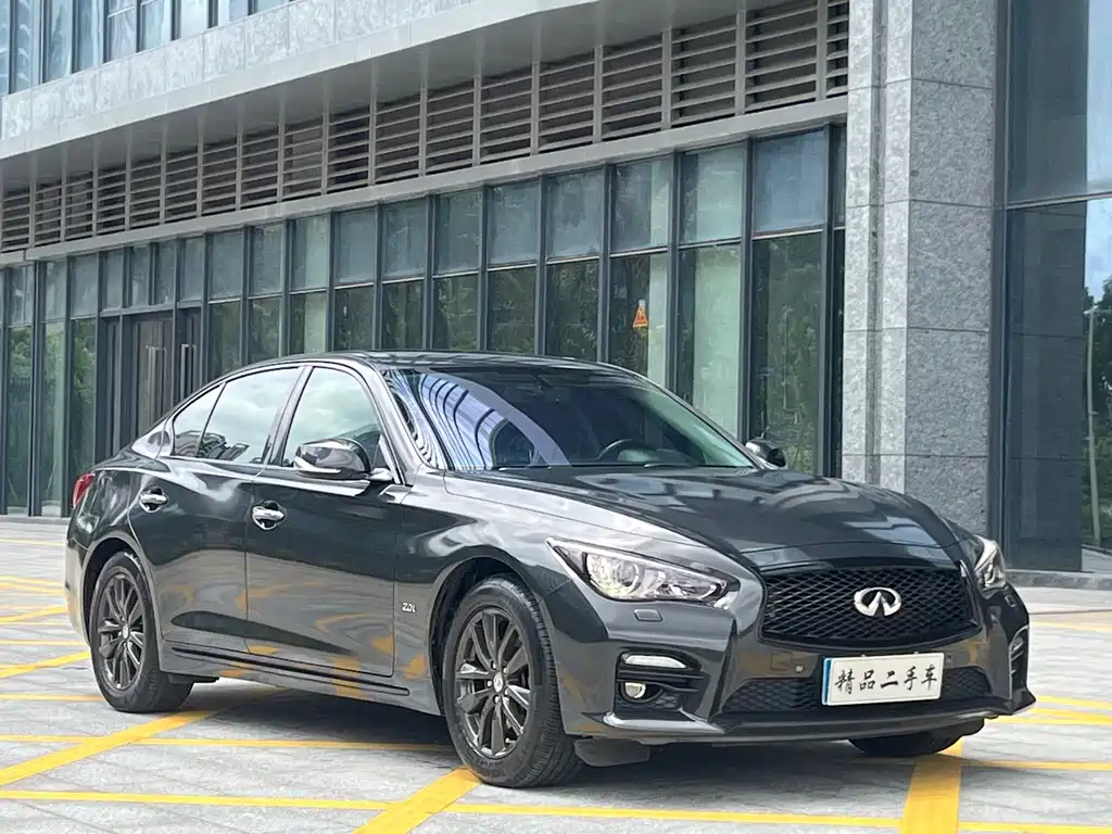 Infiniti Q50L 2015 2.0T Enjoy