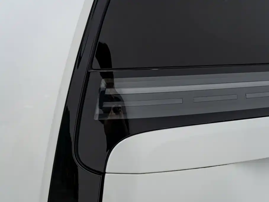 Li Auto Li MEGA — миниатюра 13