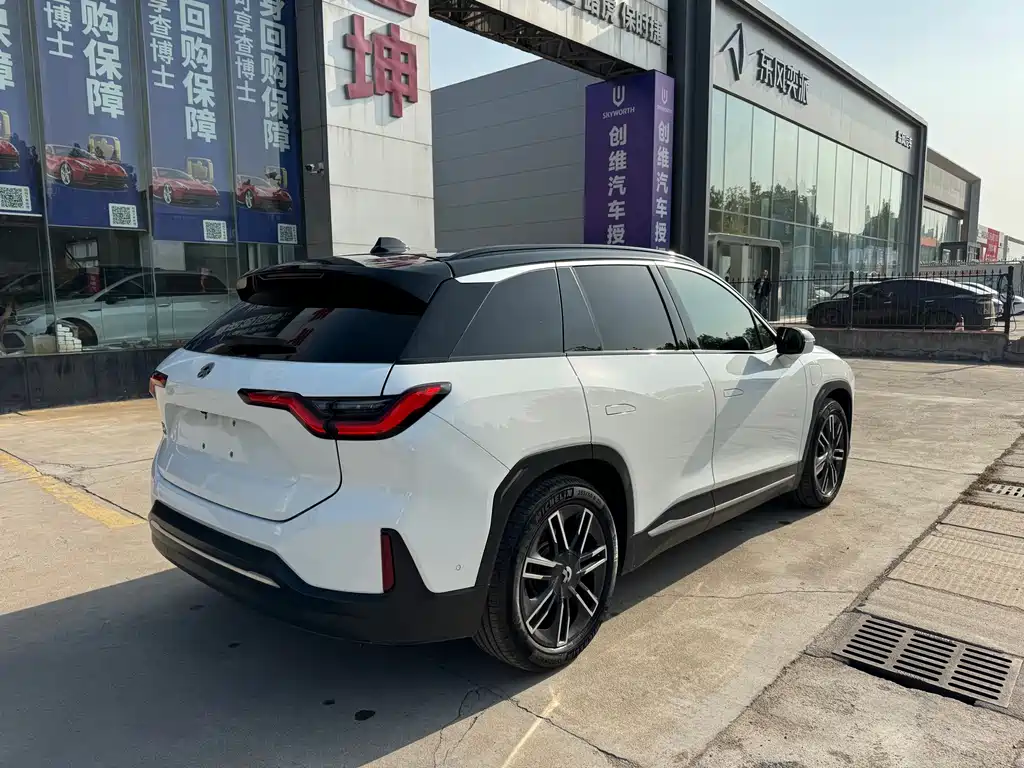 NIO ES6 — миниатюра 11