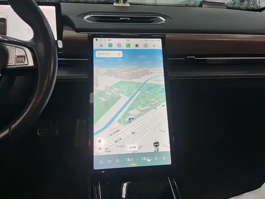 XPeng P5 — миниатюра 16