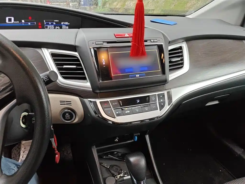 Honda Jade 2013 1.8L AT Comfort 5 мест