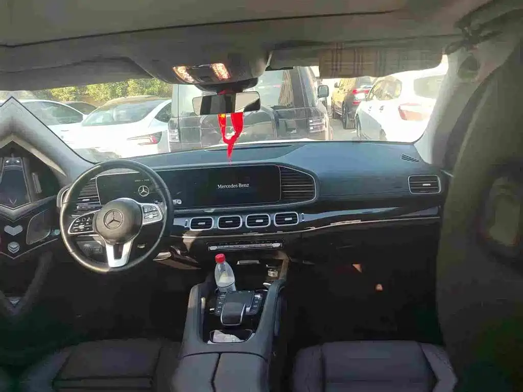 Mercedes-Benz GLE (Import) — миниатюра 5
