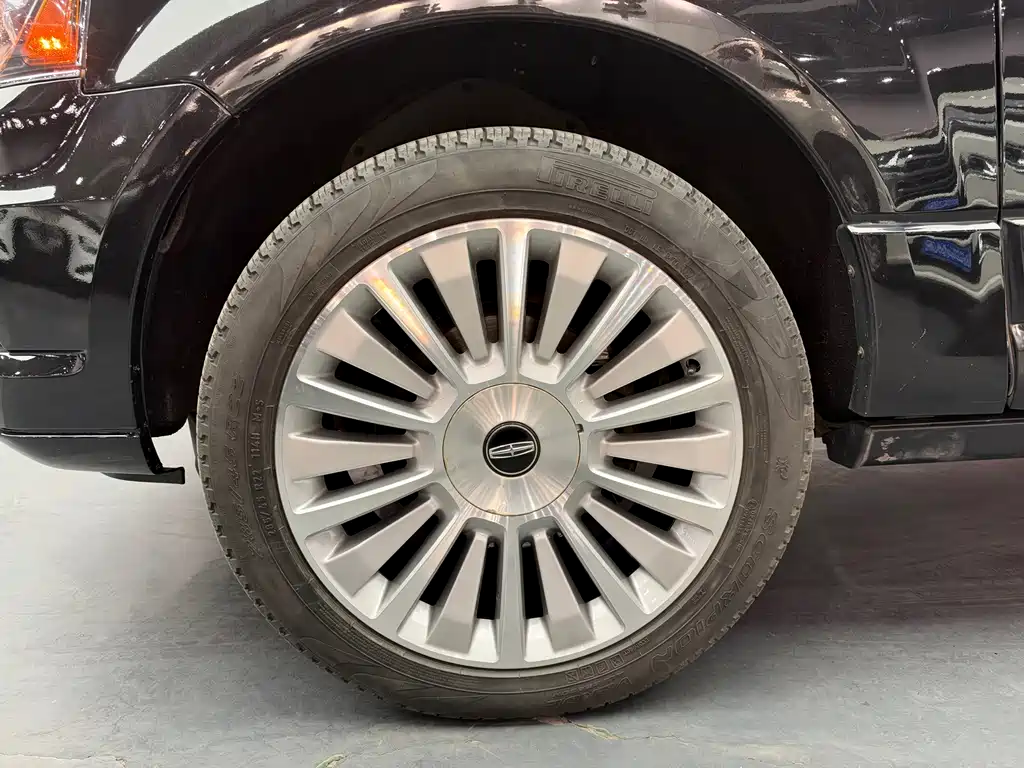 Lincoln Navigator — миниатюра 4