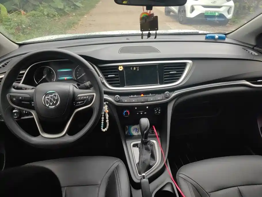 Buick Excelle — миниатюра 12
