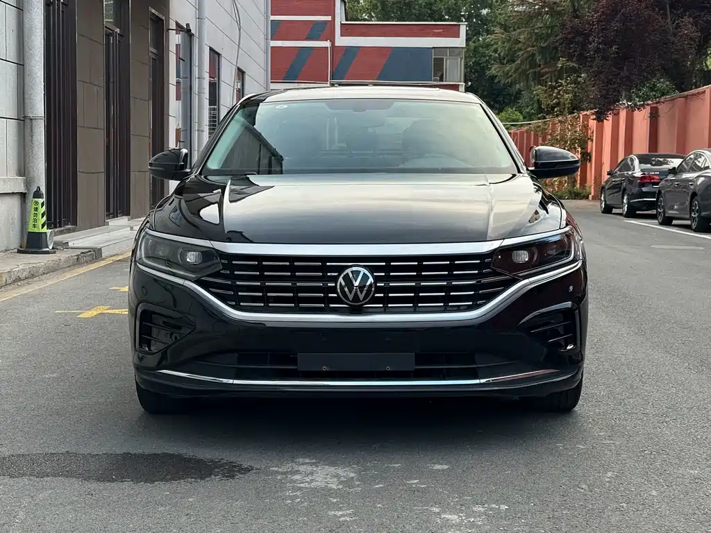 Volkswagen Passat 2023 280TSI Elite