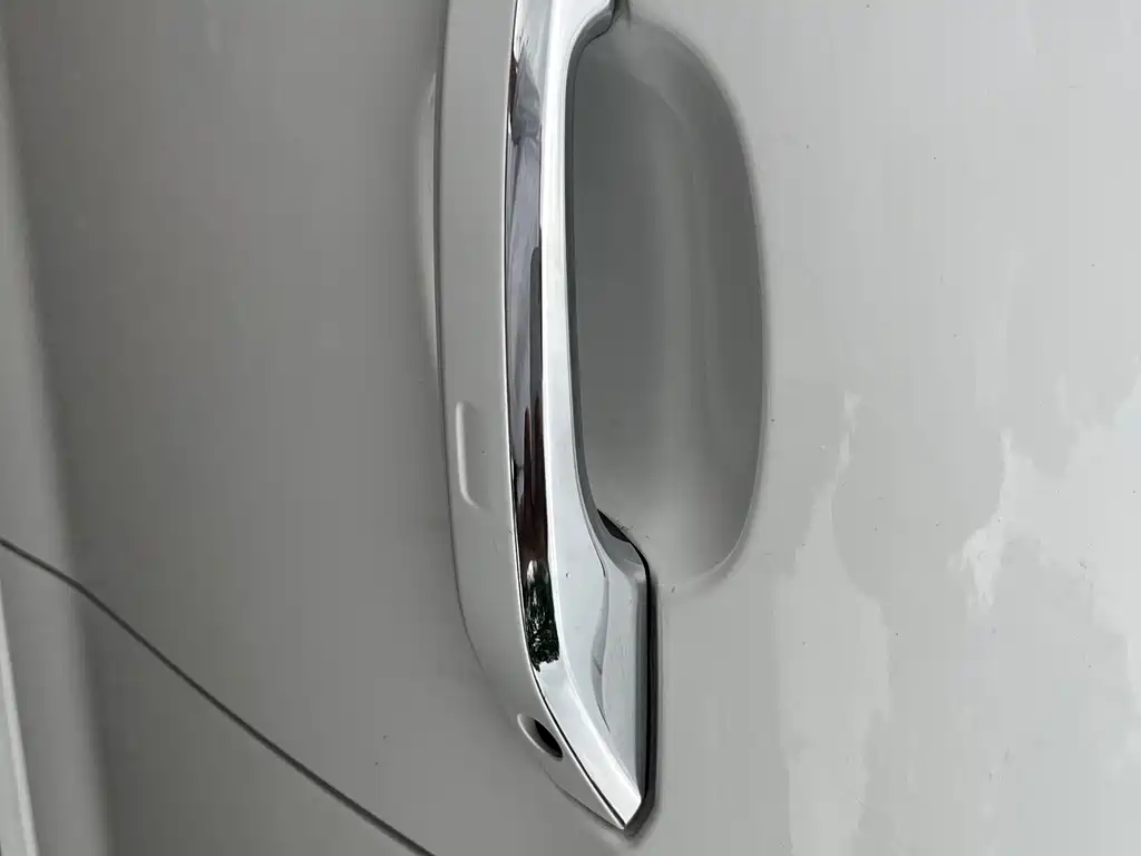 Audi A4L — миниатюра 5