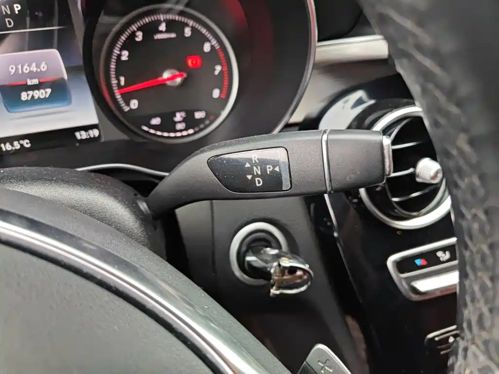 Mercedes-Benz C-Class — миниатюра 15