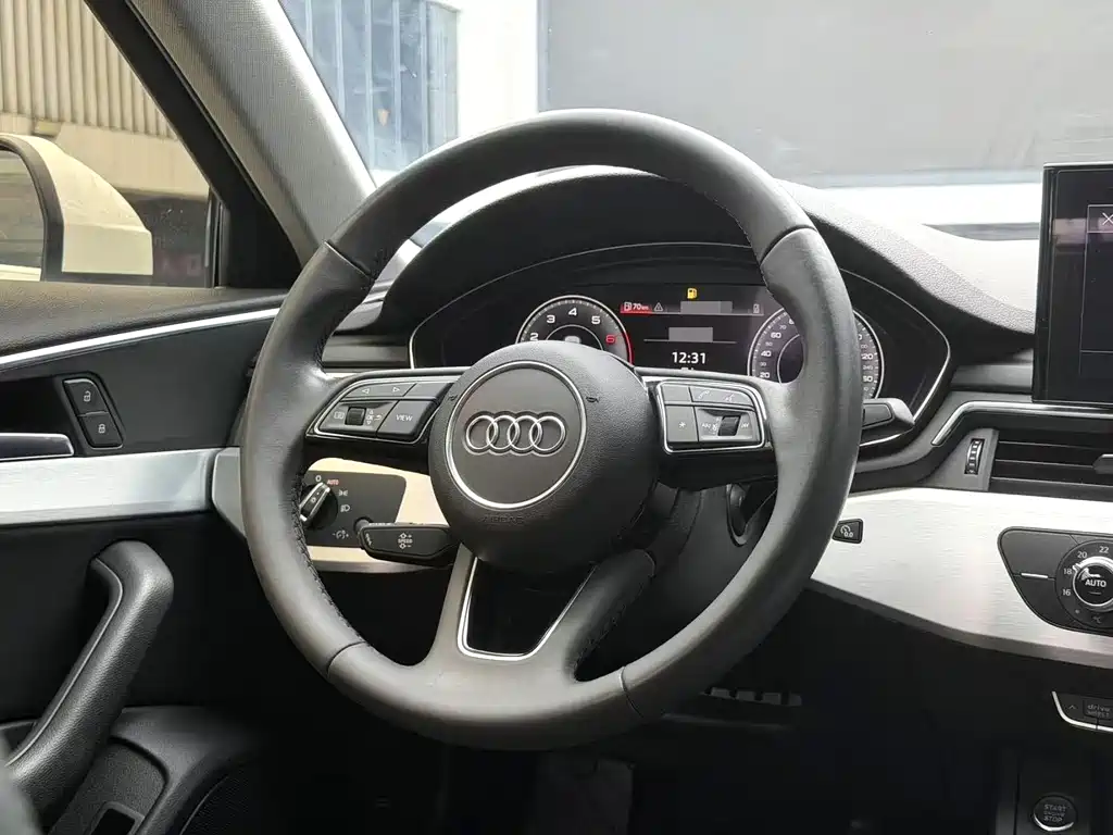 Audi A4L — миниатюра 5