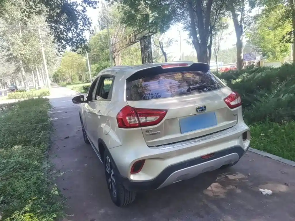 Geely Vision X3 — миниатюра 4