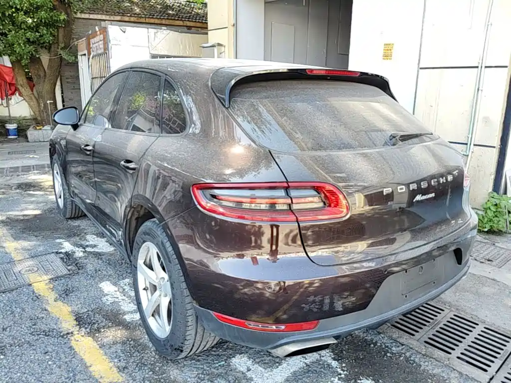 Porsche Macan — миниатюра 5
