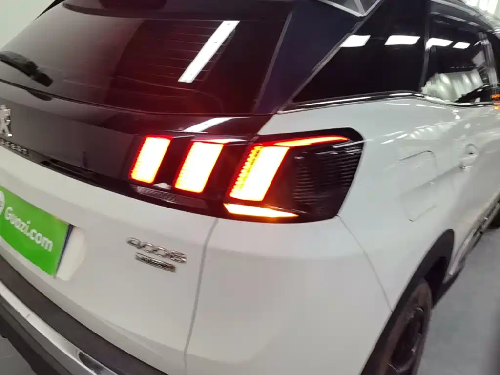 Peugeot 4008 — миниатюра 8