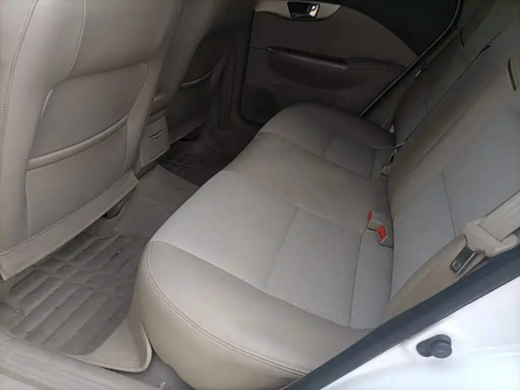 Buick Excelle — миниатюра 17