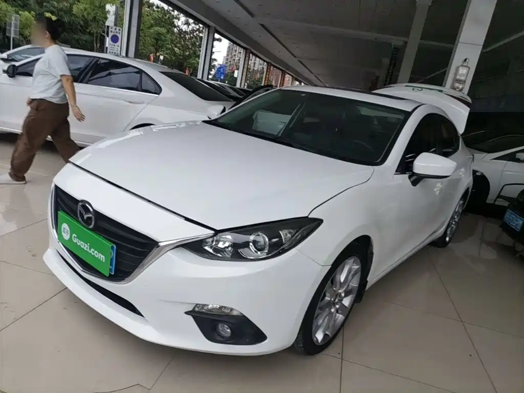Mazda 3 Axela 2014