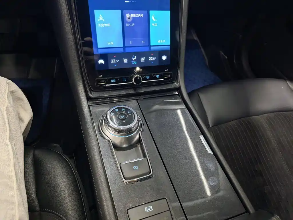 Ford Taurus — миниатюра 7