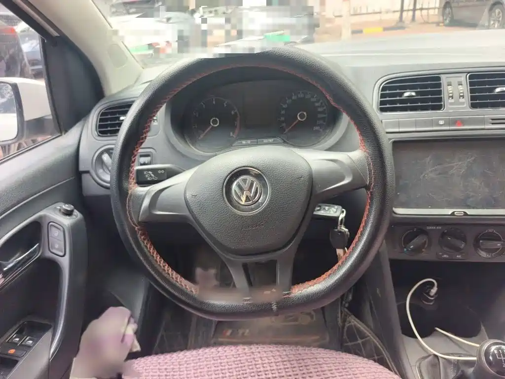Volkswagen Polo — миниатюра 3