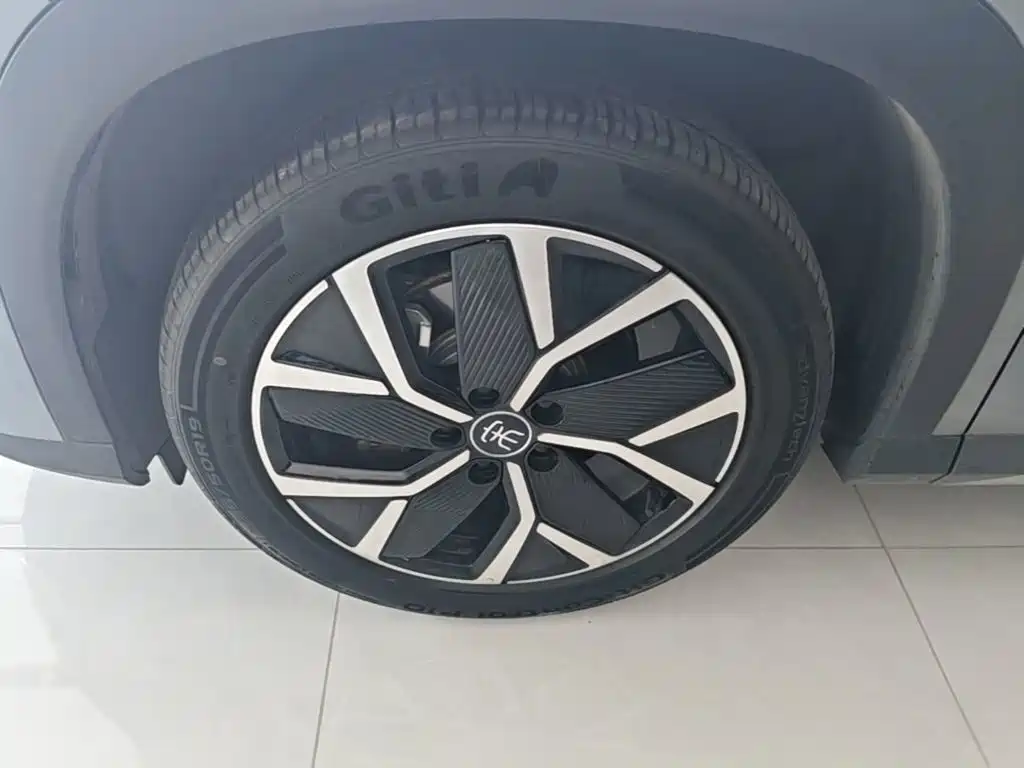 BYD L DM-i — миниатюра 23