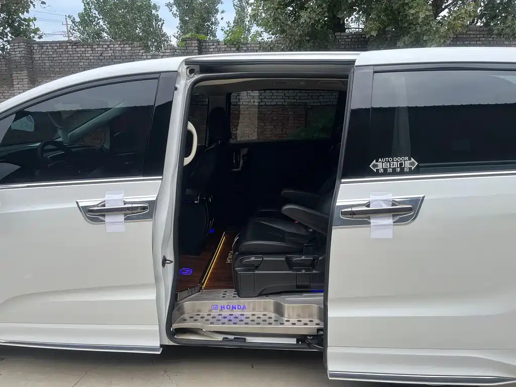 Honda Odyssey — миниатюра 7