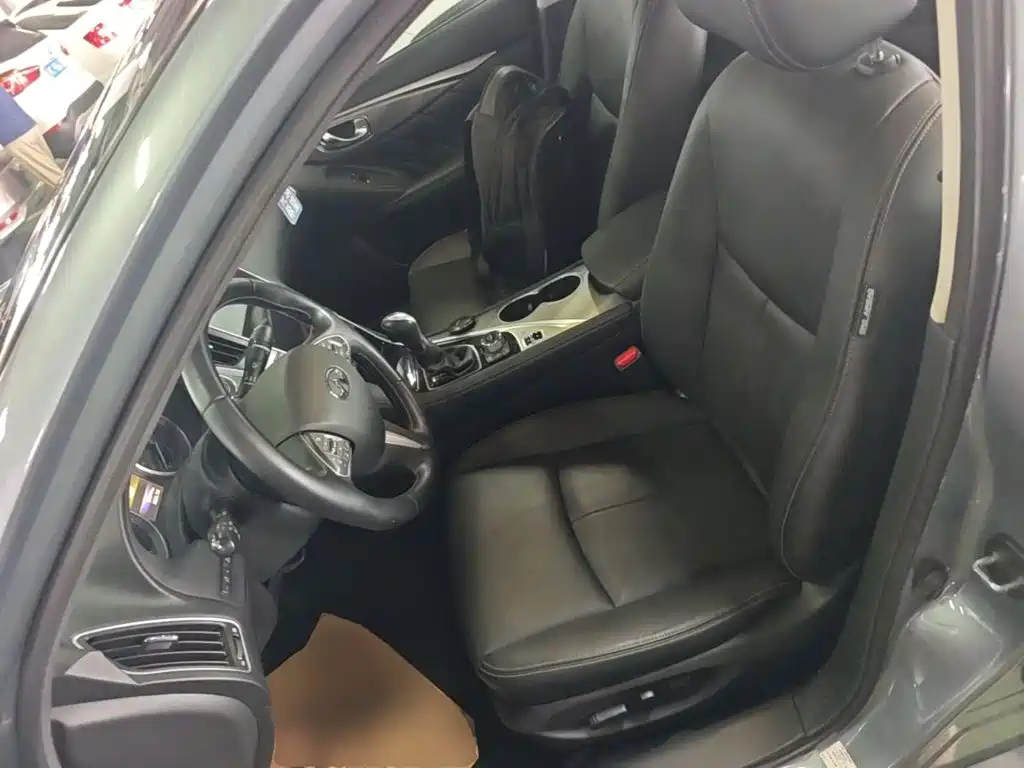 Infiniti Q50L — миниатюра 15