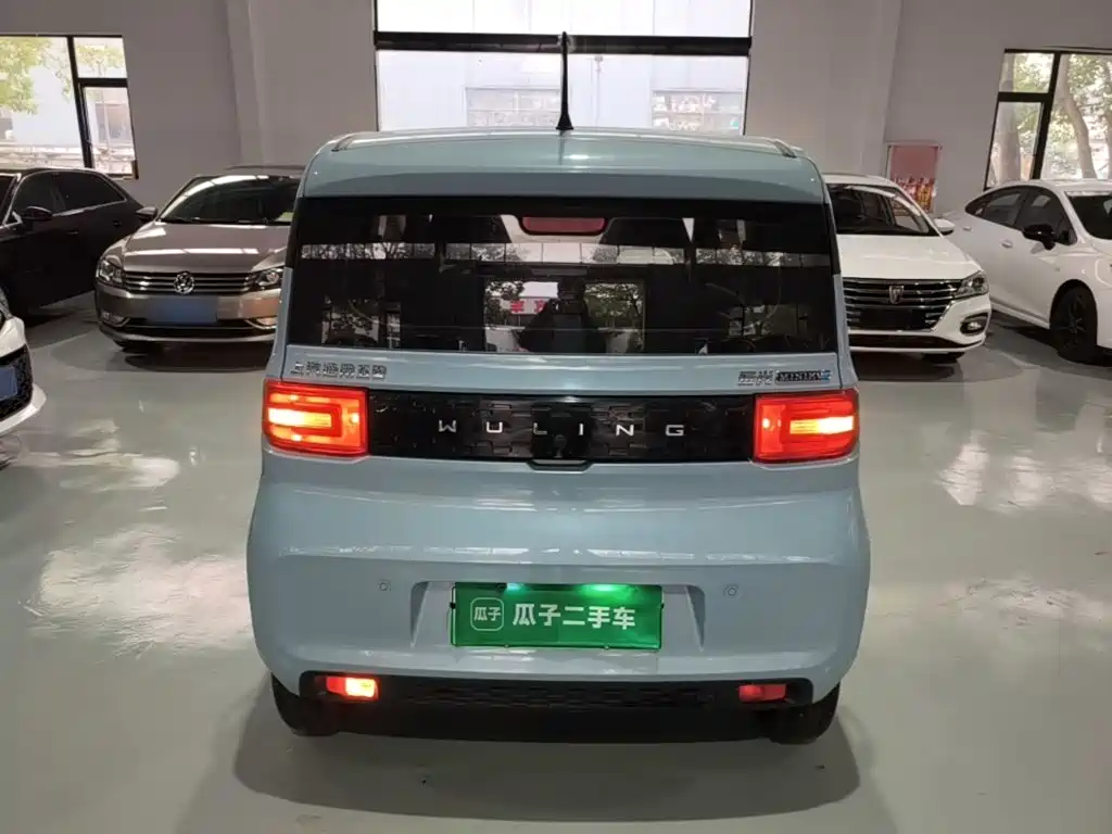 Wuling MINIEV — миниатюра 6
