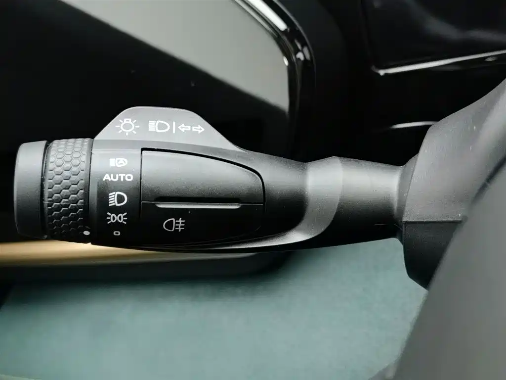 GEELY AUTOMOBILE XINGYUE L