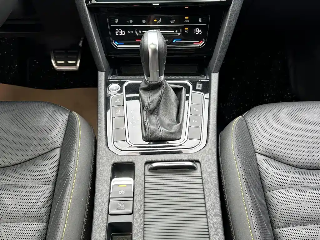 Volkswagen CC — миниатюра 39