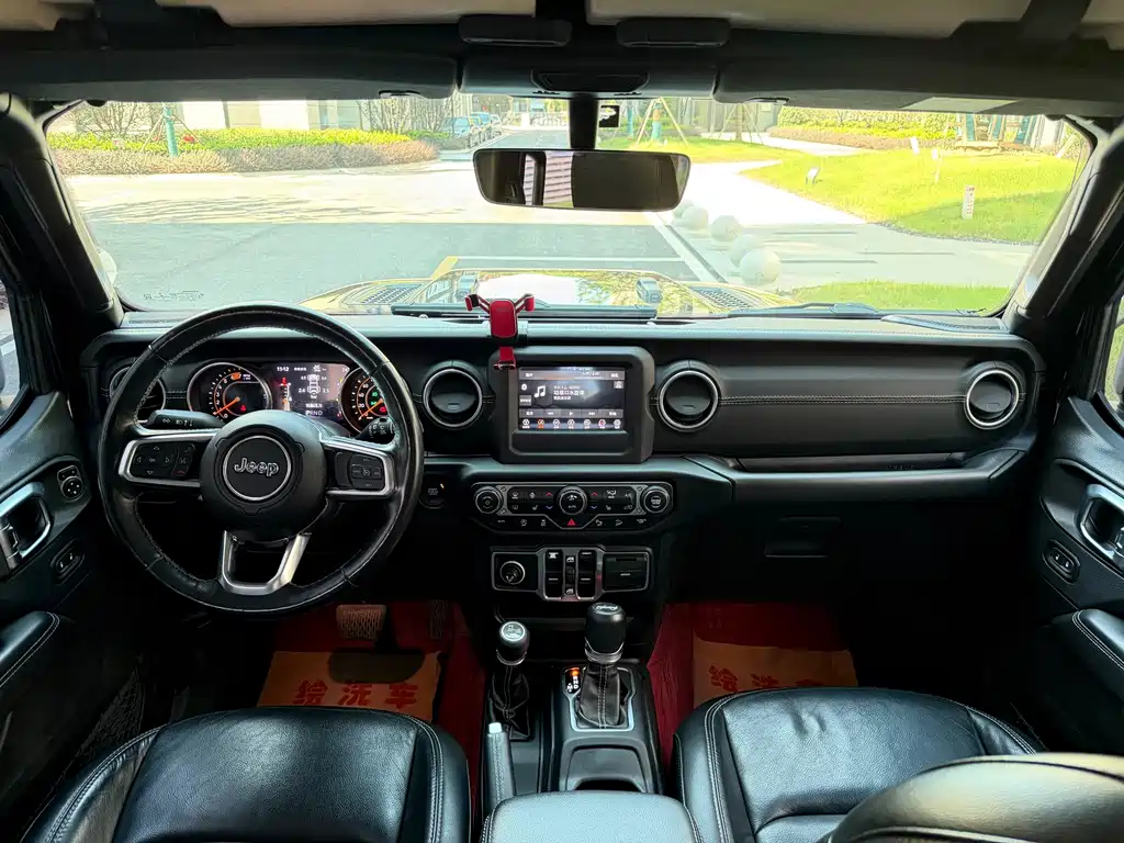Jeep Wrangler — миниатюра 5