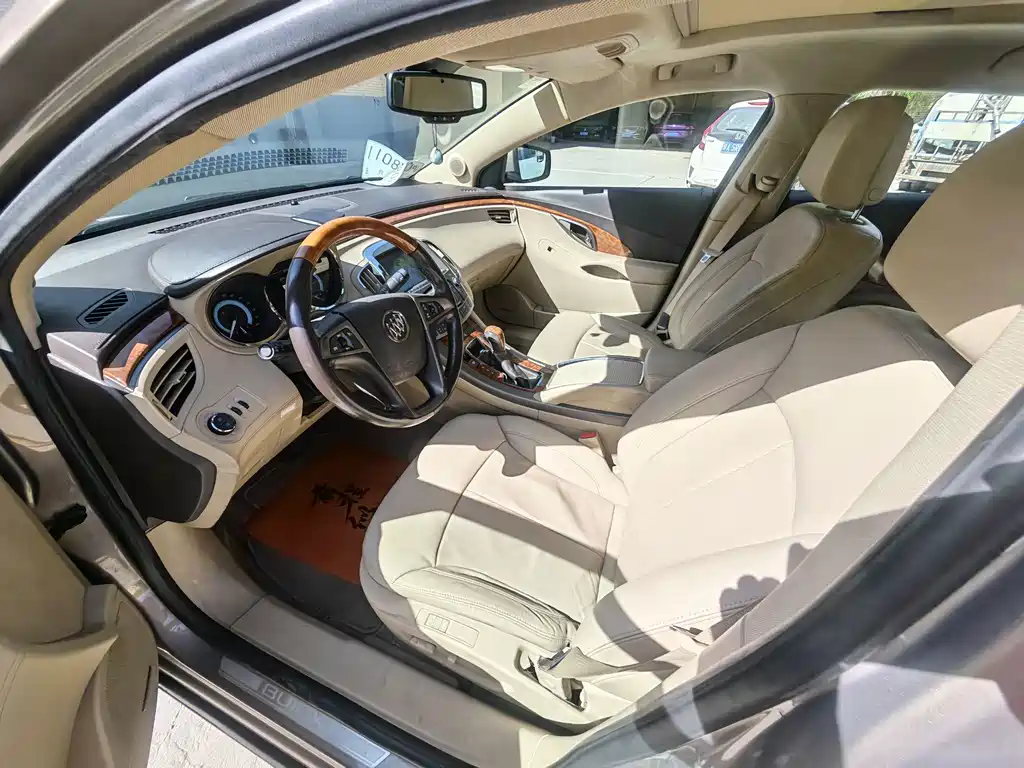 Buick LaCrosse — миниатюра 9