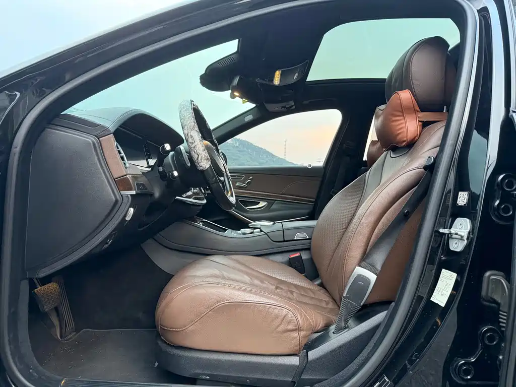 Mercedes-Benz S-Class — миниатюра 10