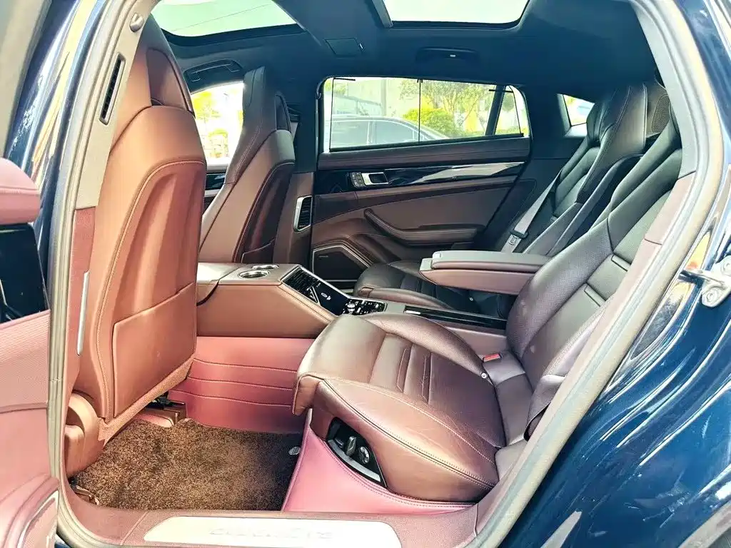 Porsche Panamera — миниатюра 6