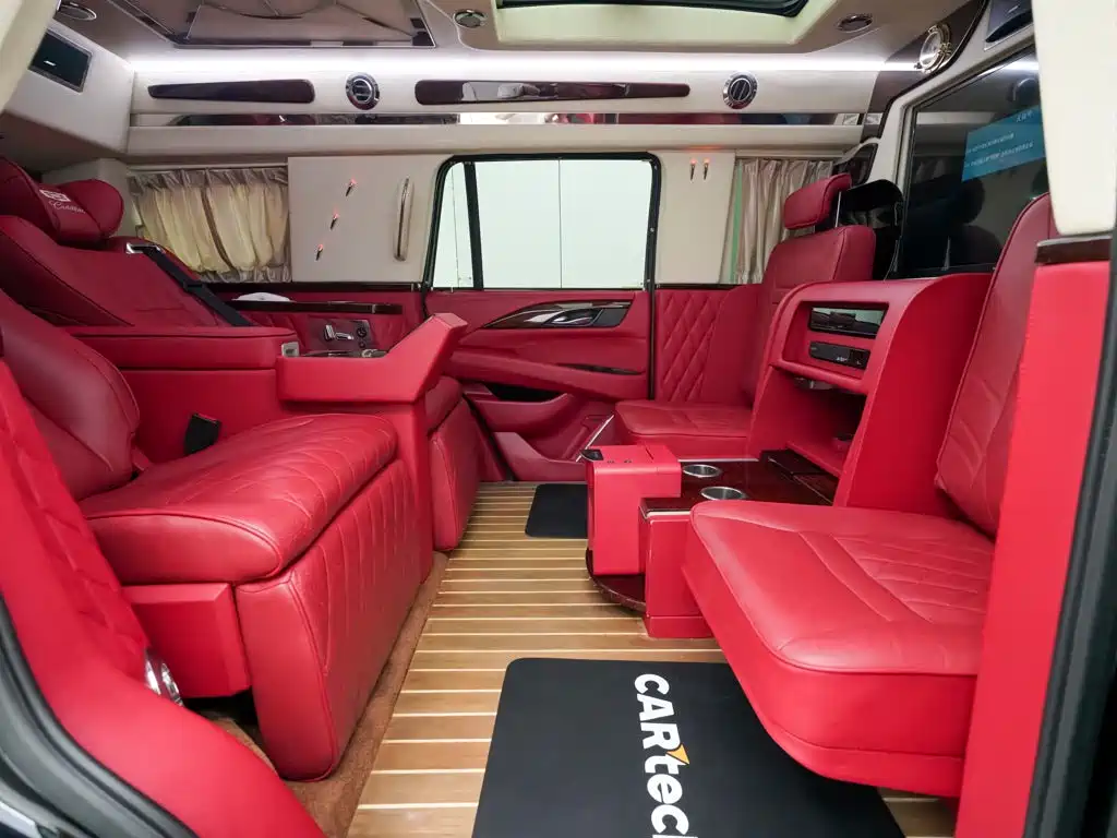 Cadillac Escalade — миниатюра 17