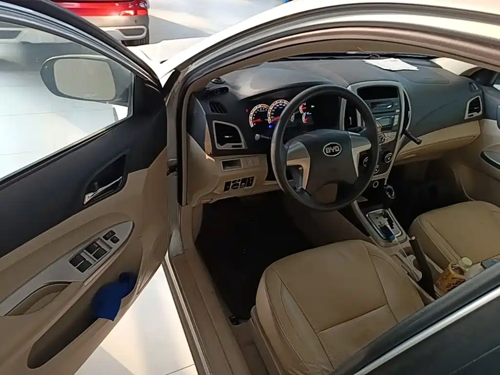 BYD F3 — миниатюра 16