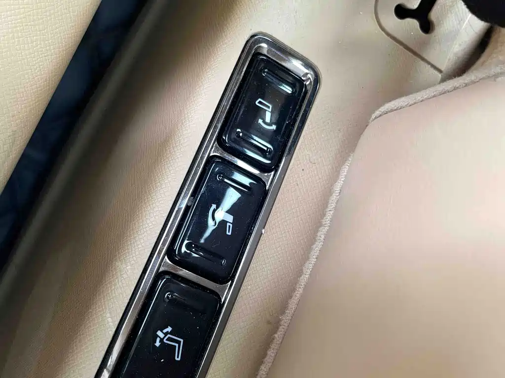 GAC Motor Trumpchi E8 PHEV — миниатюра 14