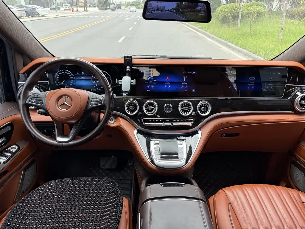 Mercedes-Benz Vito — миниатюра 12