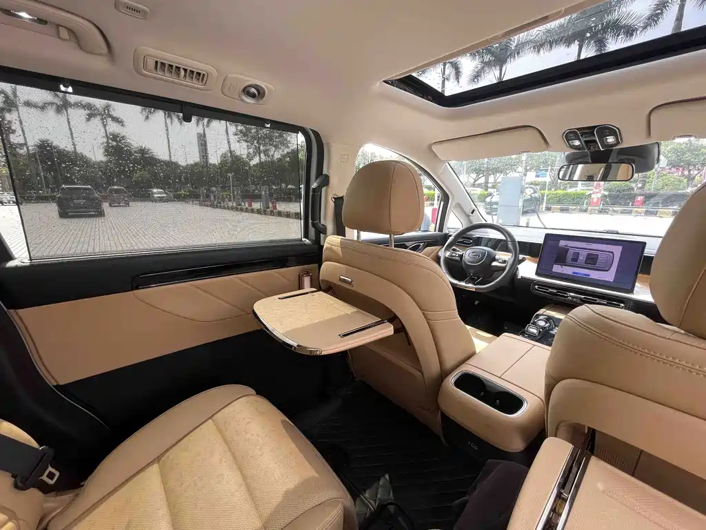 GAC Motor Trumpchi E8 PHEV — миниатюра 24