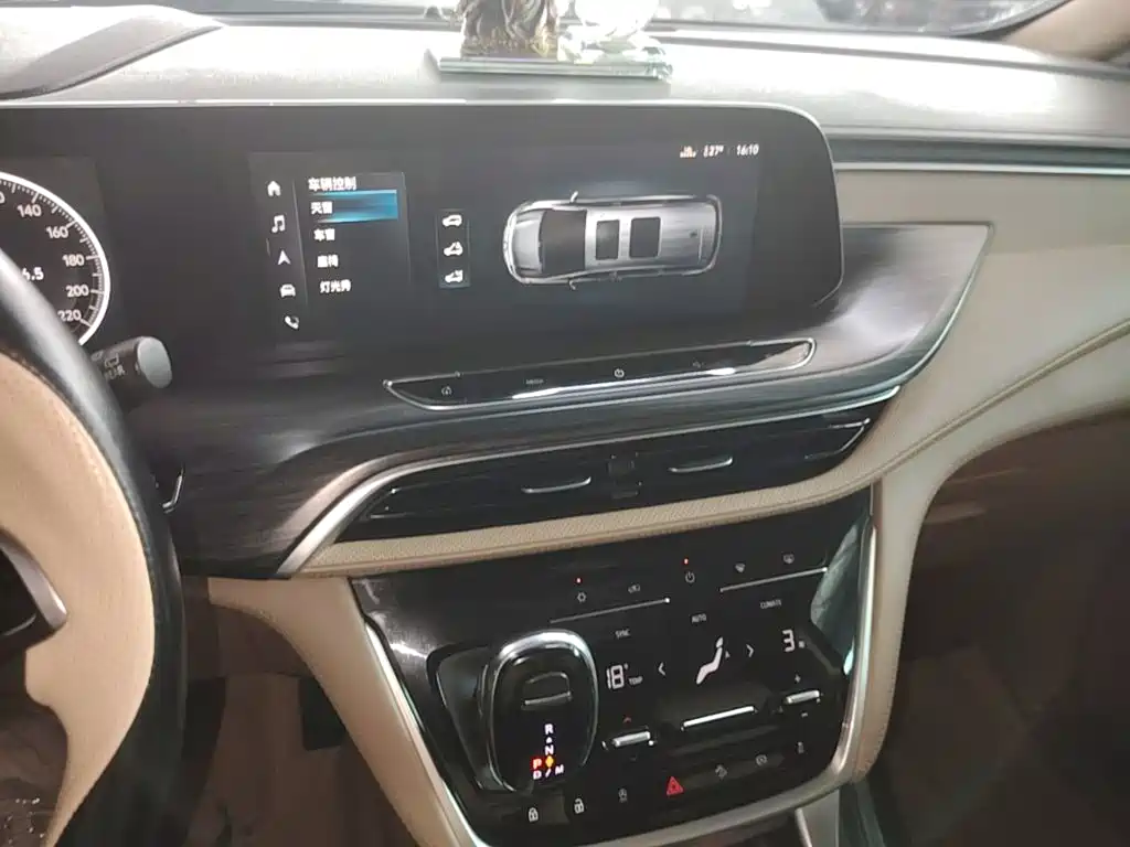 Buick GL8 — миниатюра 13