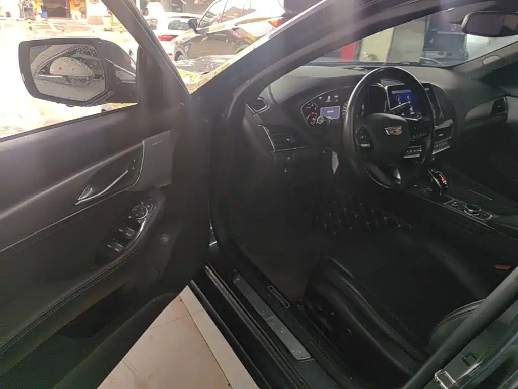 Cadillac CT5 — миниатюра 16