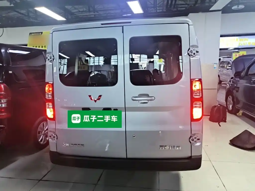 Wuling Yangguang — миниатюра 6