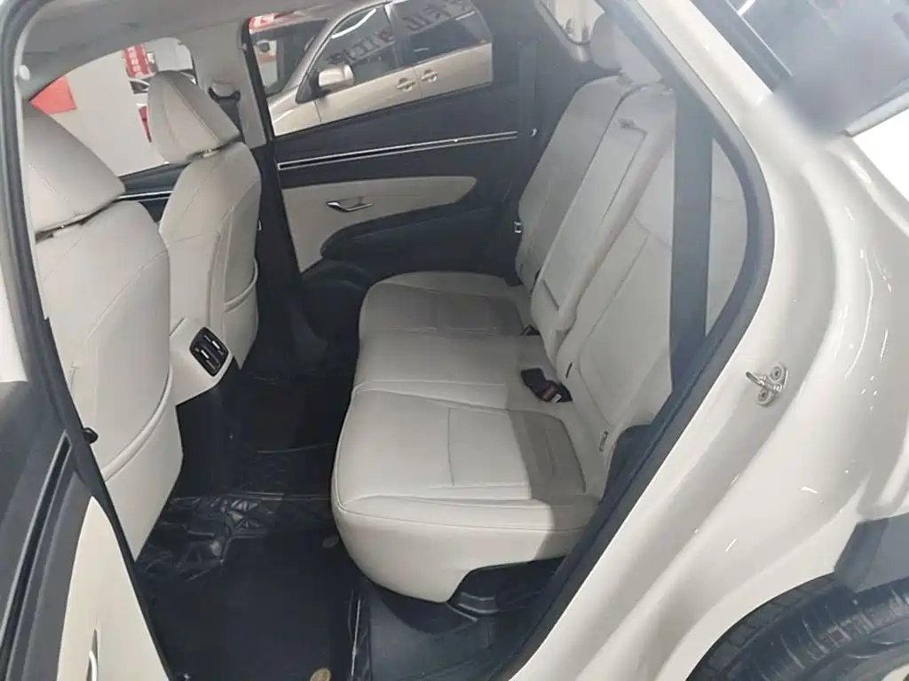 Hyundai Tucson — миниатюра 17