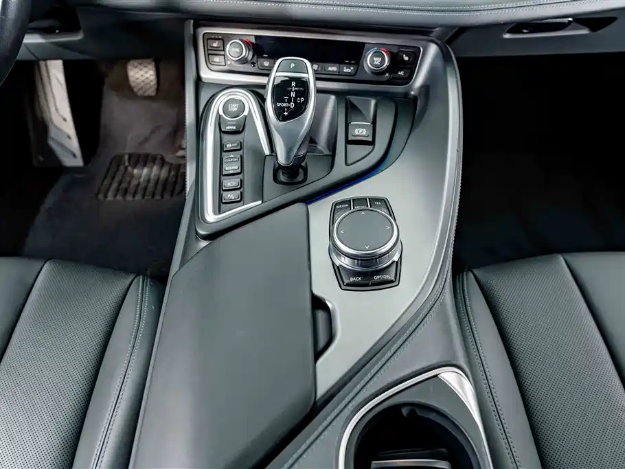 BMW i8 — миниатюра 22