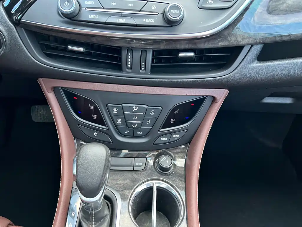 Buick Envision Plus — миниатюра 16