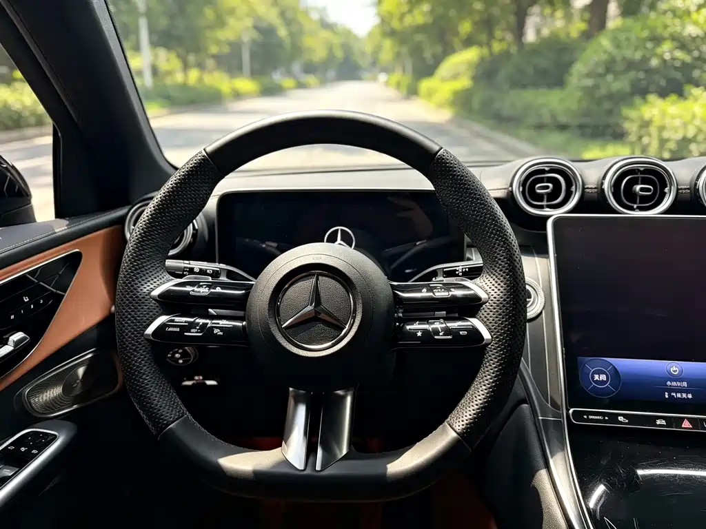 Mercedes-Benz GLC — миниатюра 7